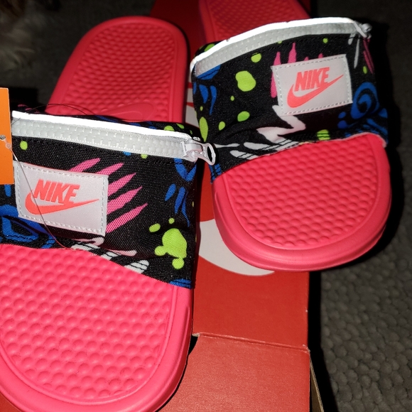 nike slides with zipper